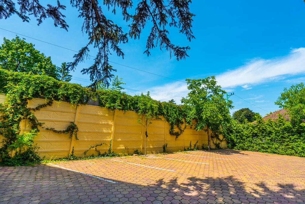 Riviéra Apartmanház Siófok Exterior foto